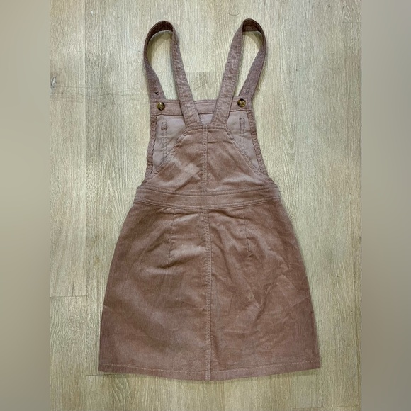 H&M Women’s Corduroy Dusty Pink Dress Overalls - Picture 2 of 2